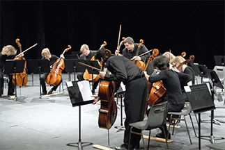 ensemble-violoncelle-2010-sur-la-scene-nationale-de-chalons-en-champagne-paul-bazelaire-Concert R-gional Violoncelles -2-