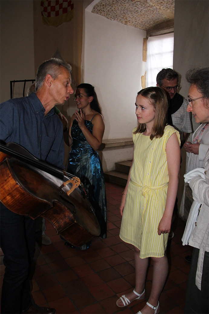 remise-violoncelle-association-amis-paul-bazelaire-IMG_8178